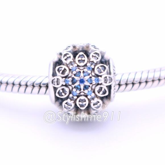 Authentic PANDORA Crystalized Snowflakes Charm - 791760NBLMX - Picture 2 of 8